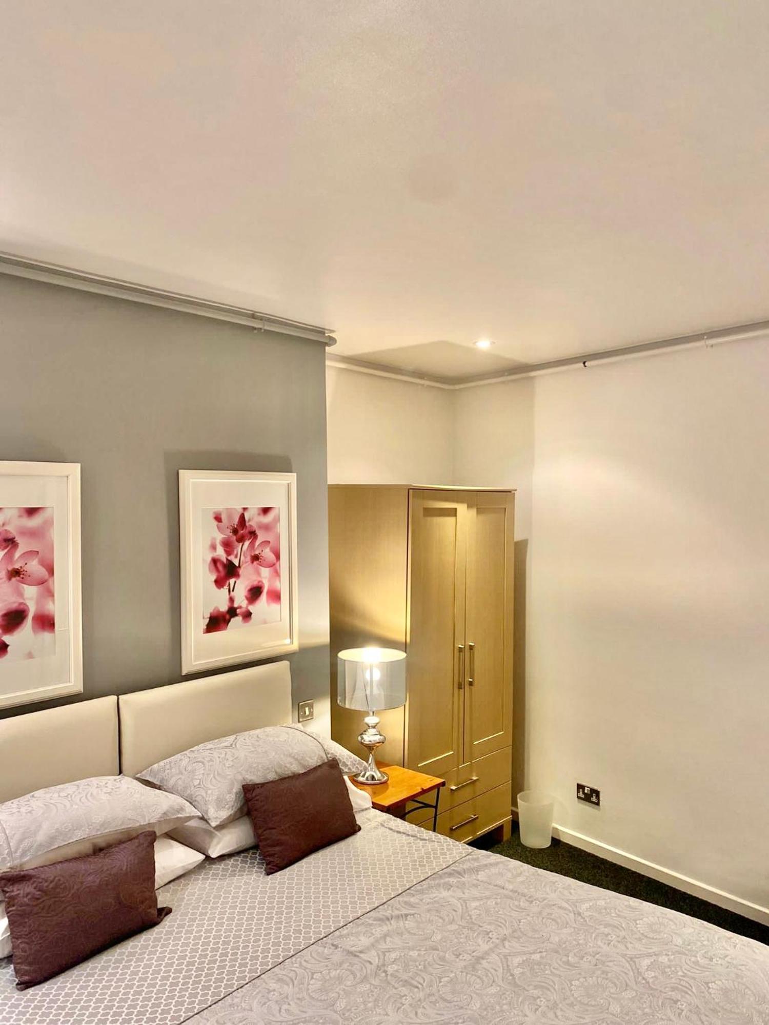 Solomons Peak Apartment Μπάξτον Εξωτερικό φωτογραφία